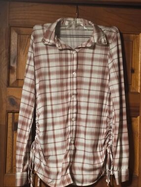 Eden & Olivia SzSm Pink Plaid Maternity Shirt